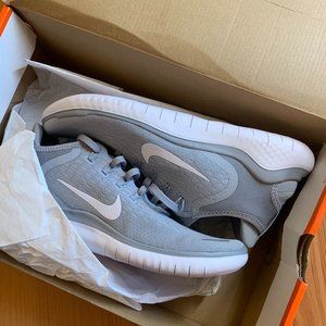 BNIB mens Nike Free Rn run - Grey White
